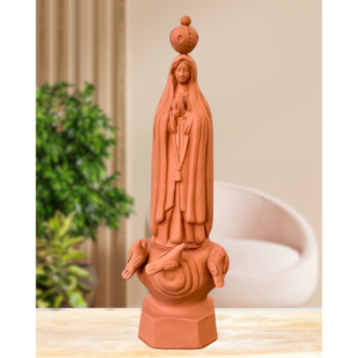 Nossa Senhora de Fatima em ceramica.